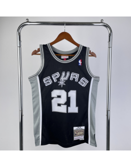 Men's San Antonio Spurs Tim Duncan Black 1998/99 Hardwood Classics Swingman Jersey